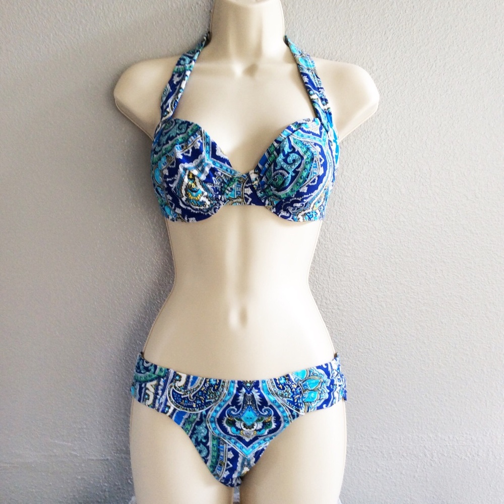 🏝RELAX BY TOMMY BAHAMA BIKINI🏝